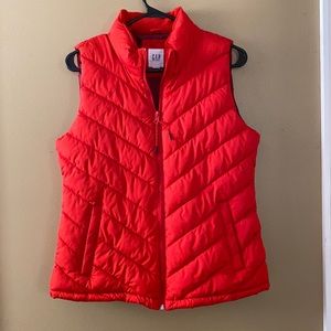 Gap blazer Size M with 2 side zipper pocket good like new